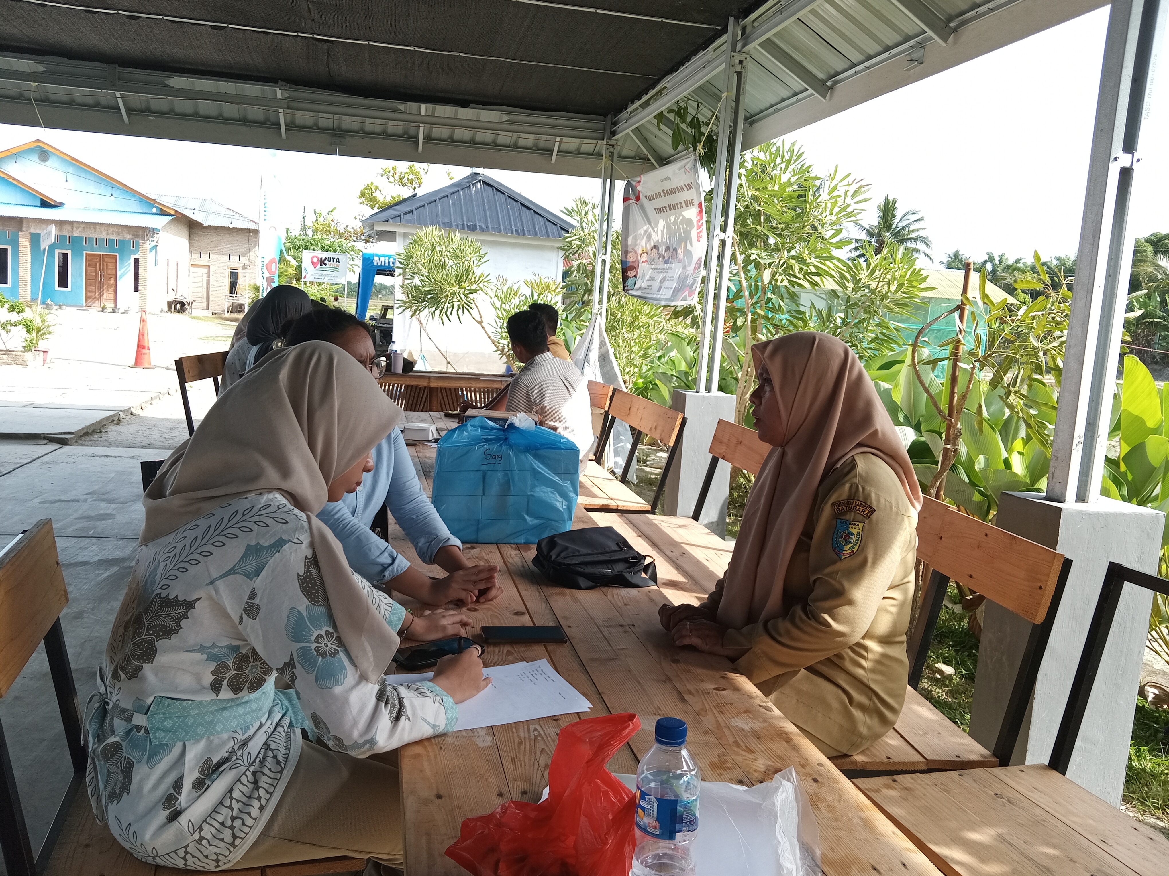 Tim Bimbel Kutaku Koordinasi dengan Perangkat Desa untuk Persiapan Program Bimbel Kutaku 2026